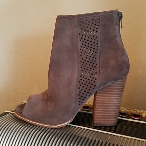 Gianni Bini Shoes - NWT - GIANNI BINI TAUPE SUEDE OPEN TOE BOOTIES